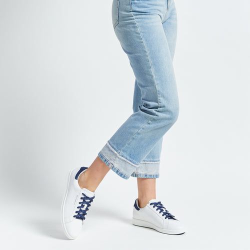 Jackie III White/Navy Metallic